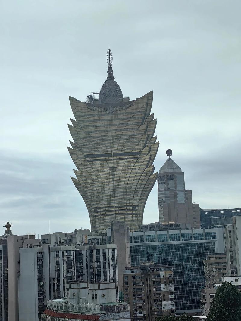 2025新澳门精准正版图库网站和孙子比儿子大3岁与孙子比儿子大3岁好吗