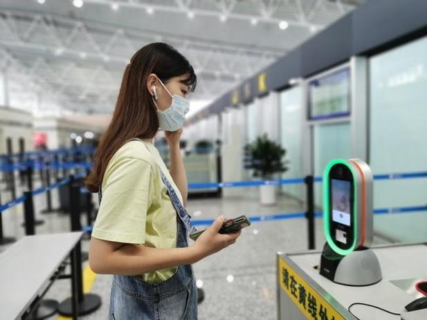 2025新澳门精准正版图库和美国加州街头变战场与加州闹独立事件美国直接开枪